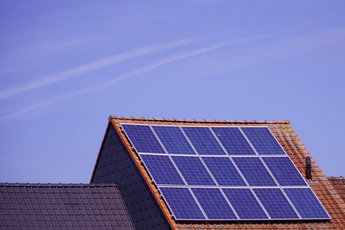 Terugleververgoeding 2026: zo verdien je meer met zonnepanelen