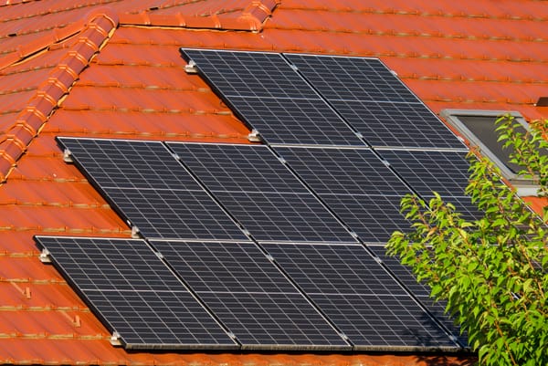 De beste zonnepanelen onder 500 euro in 2026 vergeleken
