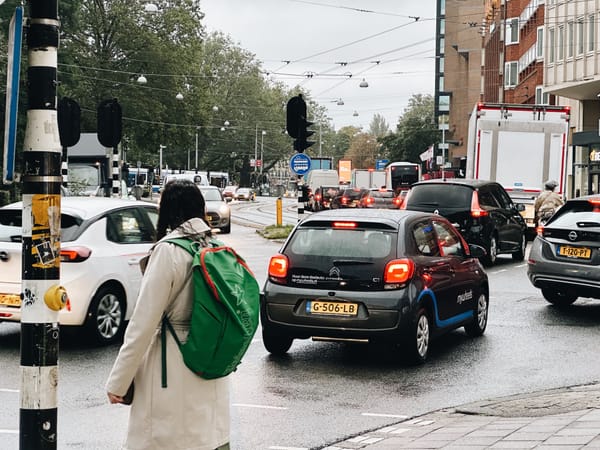Auto of ov: voor stadsbewoners scheelt het honderden euro's per jaar