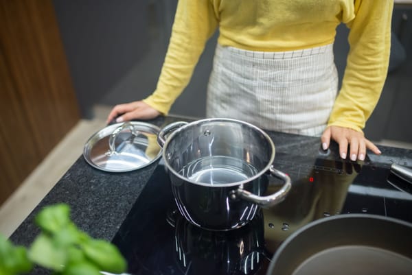 Overstap van gas naar inductie kost 500 tot 1.800 euro